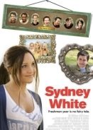 Η Χιονάτη και οι Επτά Σπασίκλες / Sydney White (2007)