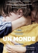 Στην Αυλή του Σχολείου / Un monde / Playground (2021)