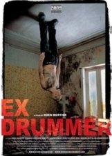 Ένα Παράξενο Κουαρτέτο / Ex Drummer (2007)