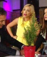 Με Δυο Γαμπρούς  (2015)