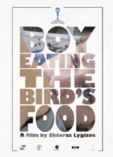 To agori troei to fagito tou pouliou 2012